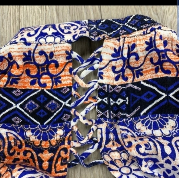 HP NEW Gypy Print Cut Out Shorts - Picture 2 of 3